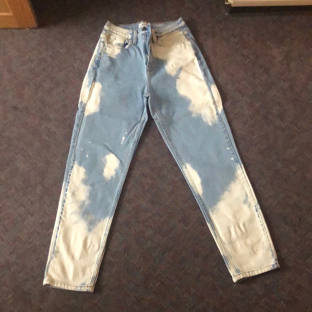 NEW - Cello - High Waisted Mixed Pattern Mom Jean